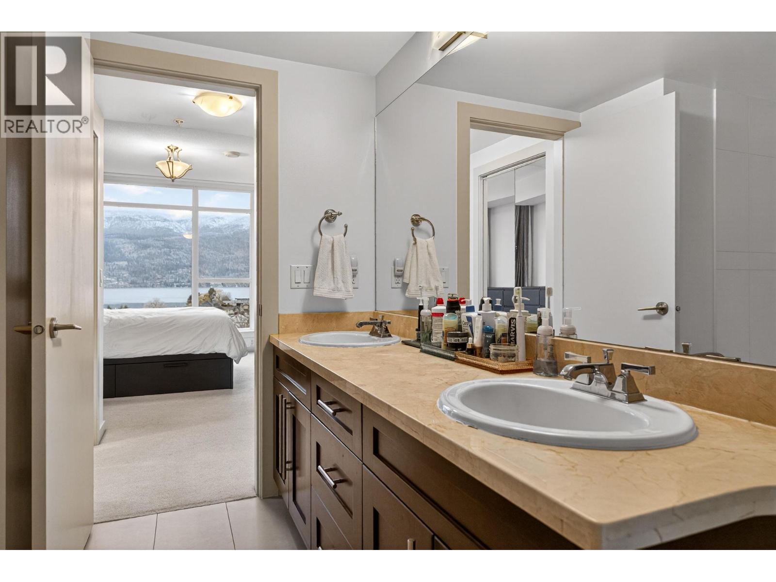 801 1075 Sunset Drive, Kelowna