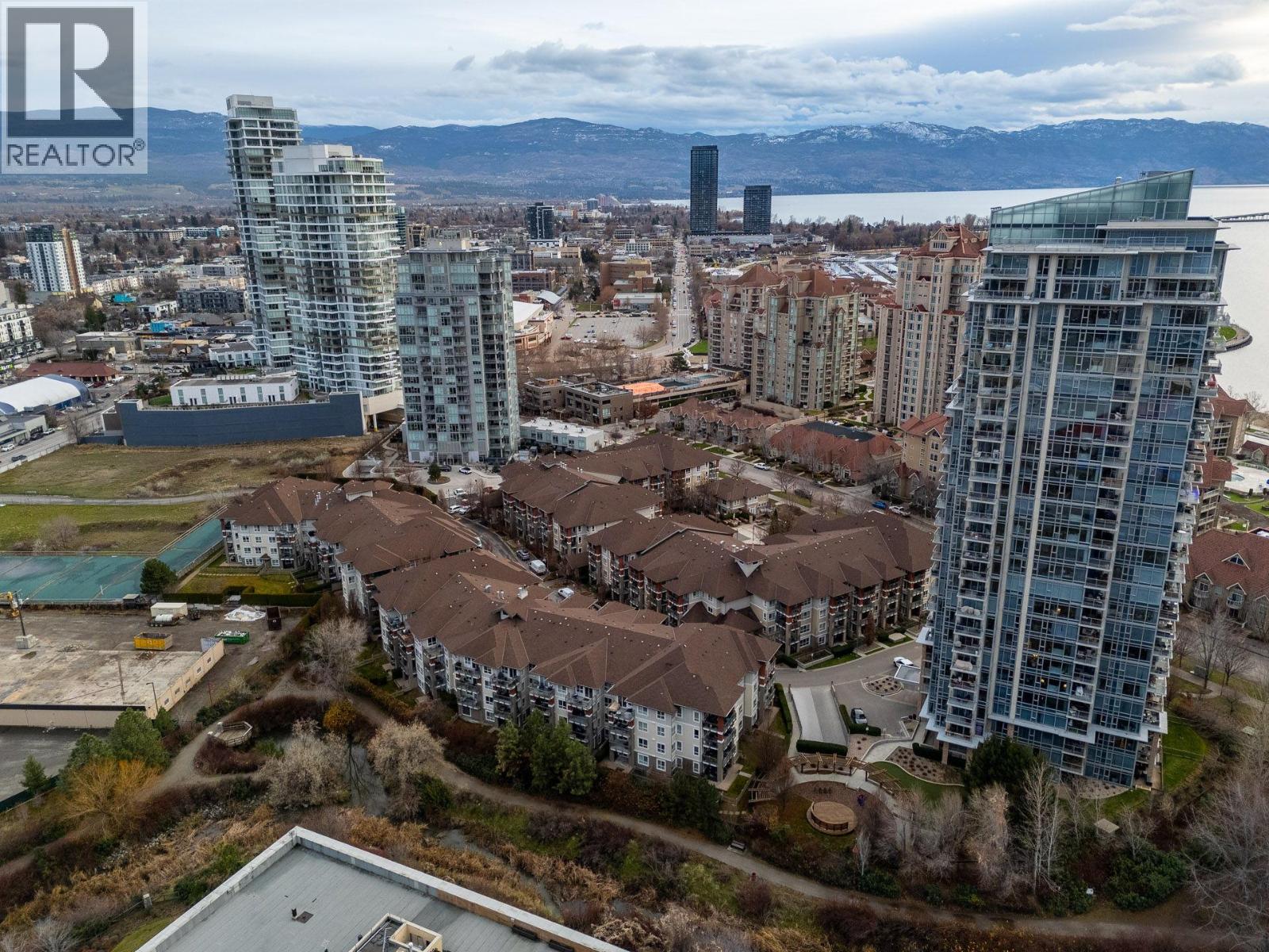 801 1075 Sunset Drive, Kelowna