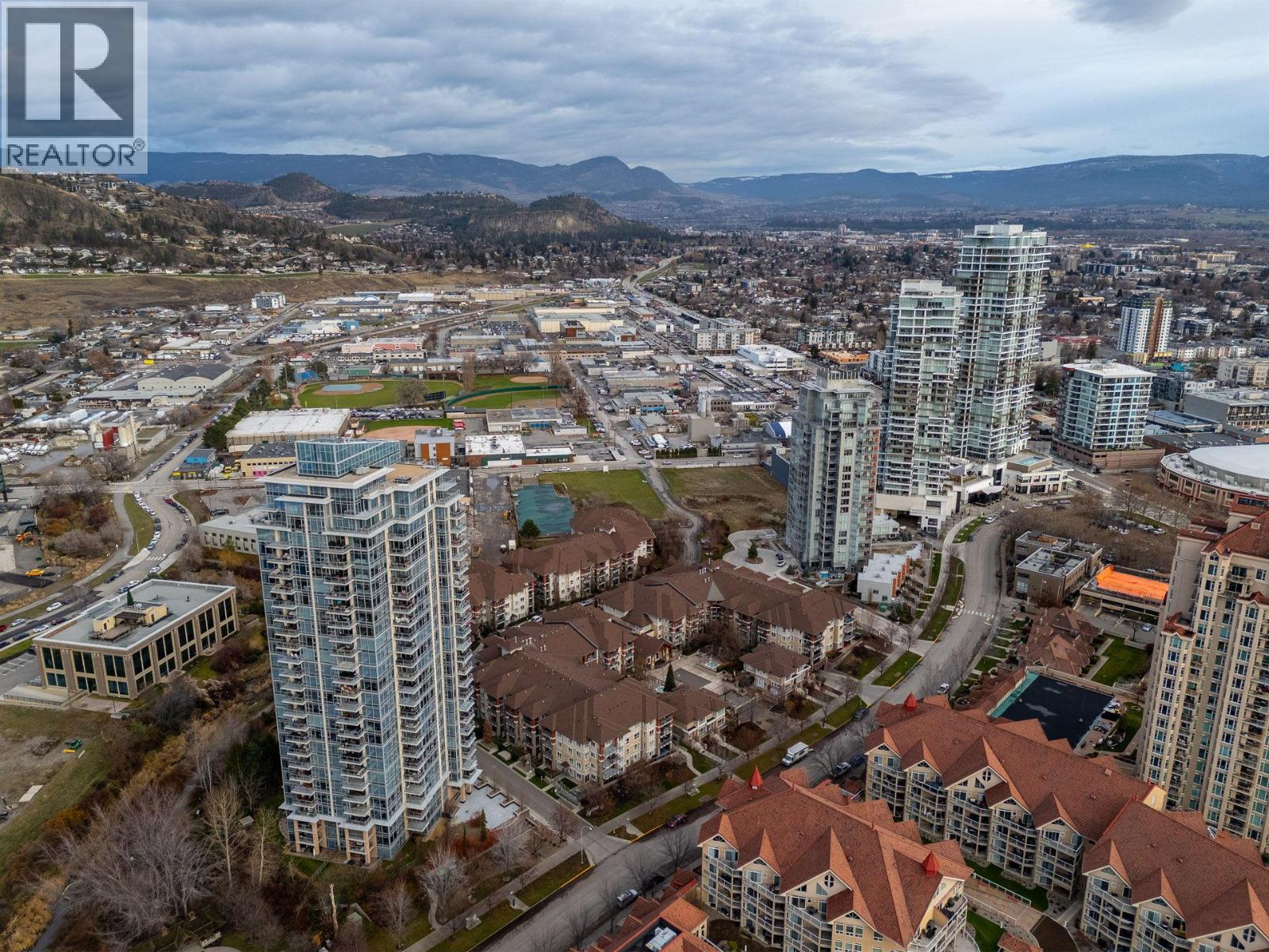 801 1075 Sunset Drive, Kelowna