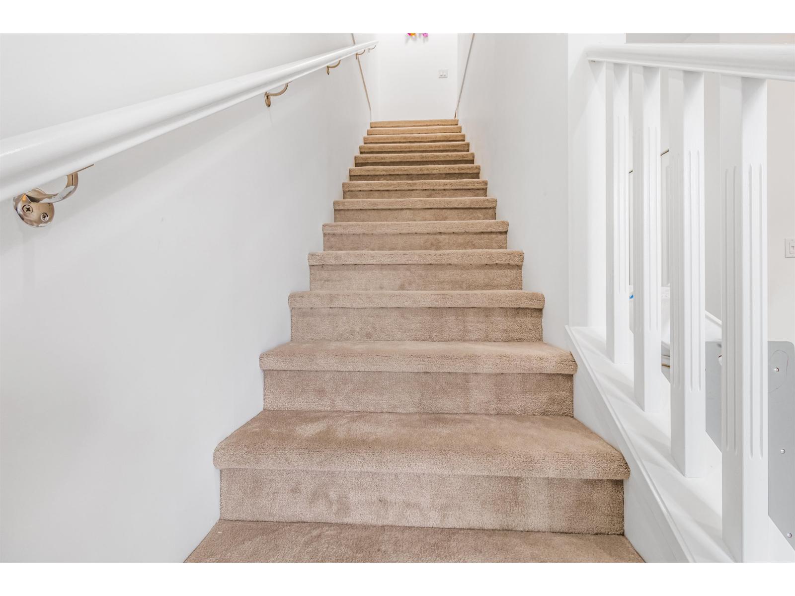 13 19752 55A AVENUE, Langley