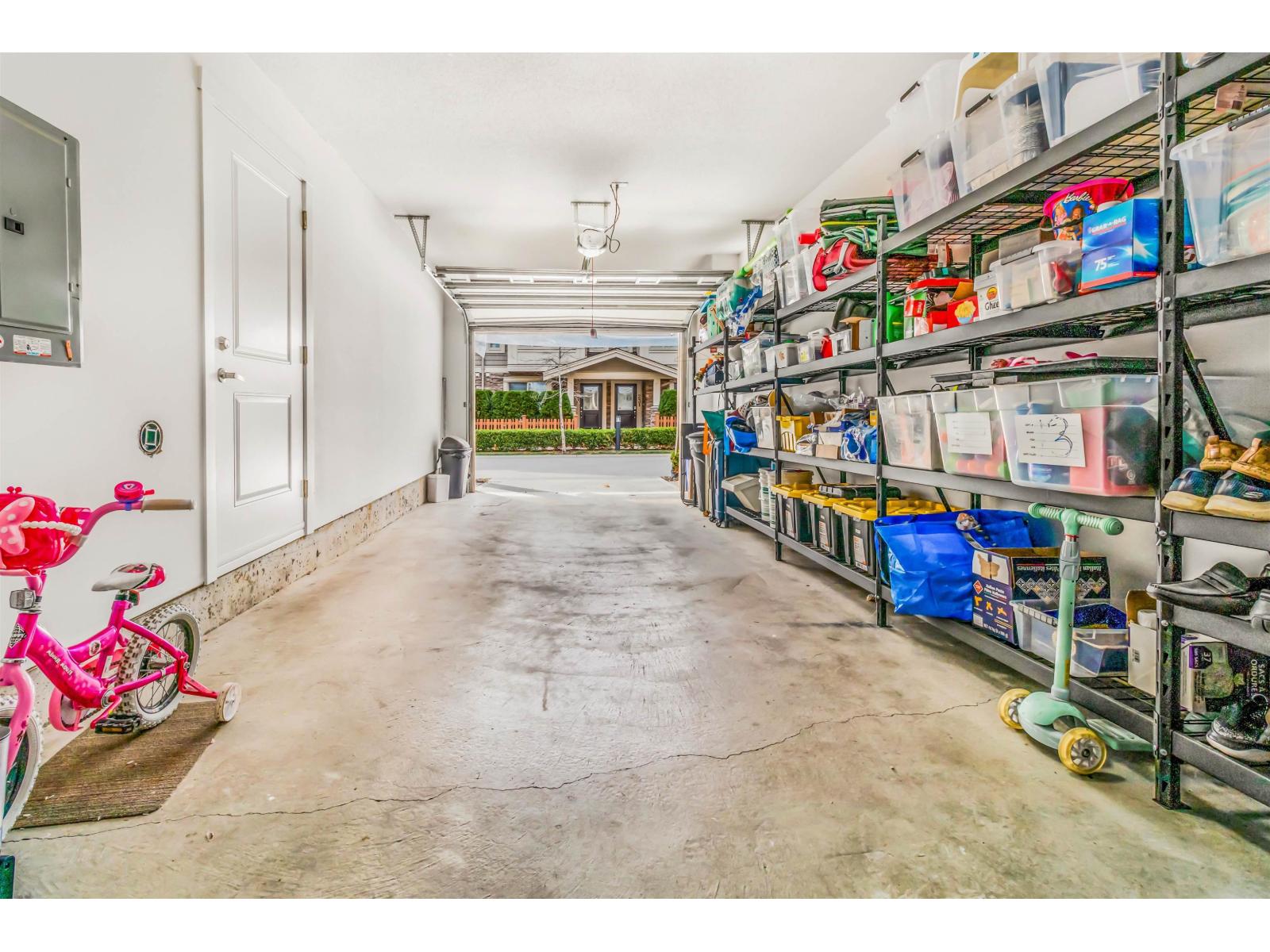 13 19752 55A AVENUE, Langley