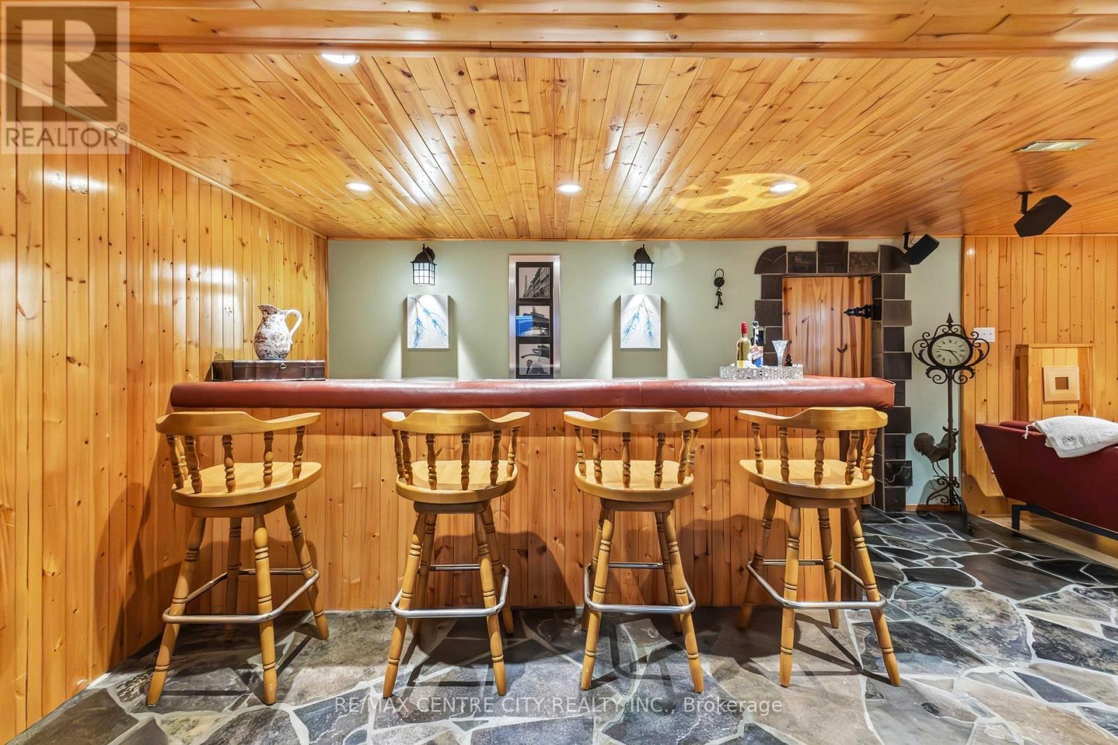 71 SUNRAY AVENUE Property Photo