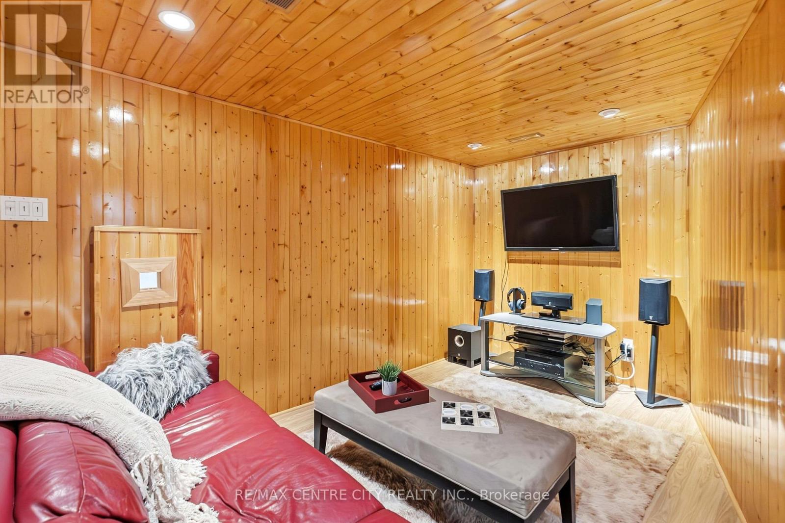 71 SUNRAY AVENUE Property Photo