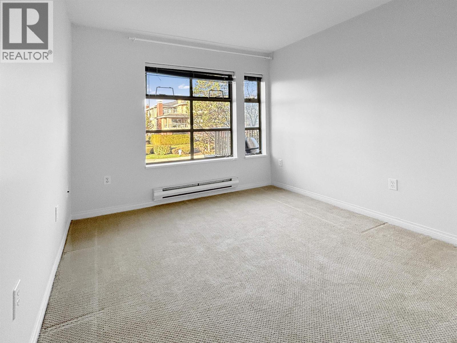 #205-1118 55TH Street, Delta