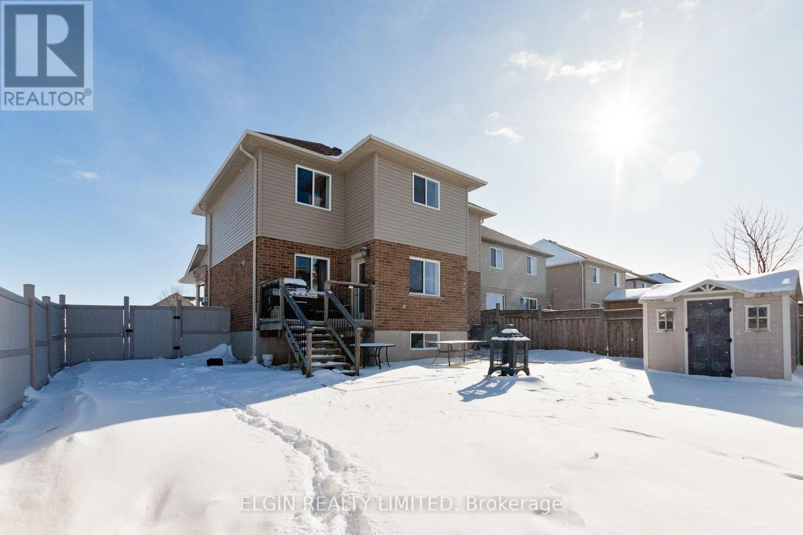 18 PEACH TREE BOULEVARD Property Photo