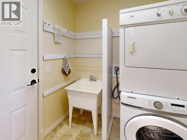 7176 GEORGIA CRES, Powell River