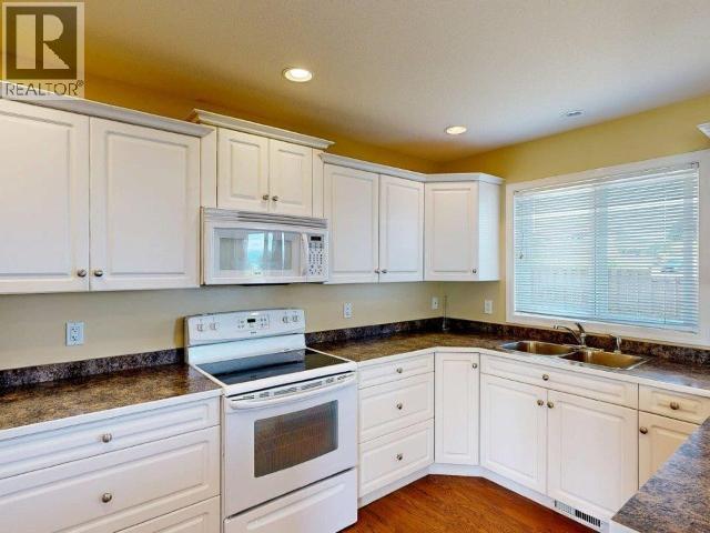 7176 GEORGIA CRES, Powell River