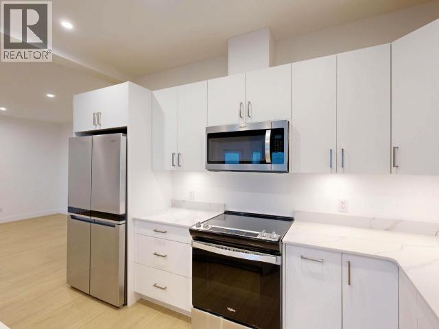 #C103 6900 BURNABY STREET - 13