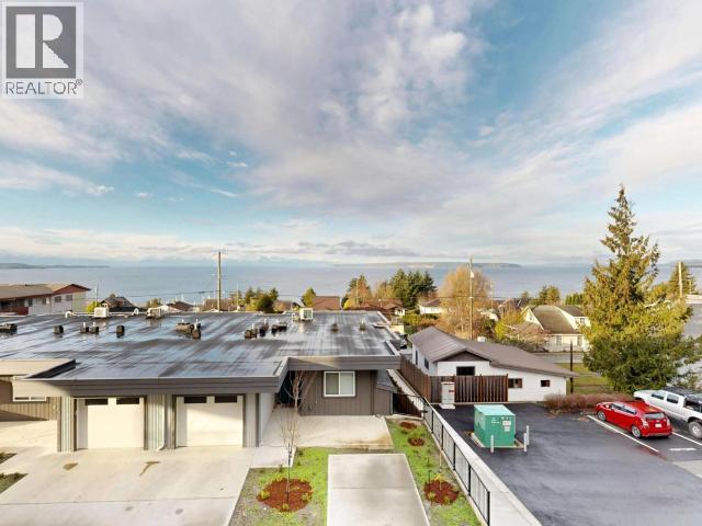 #C201 6900 BURNABY STREET - 3