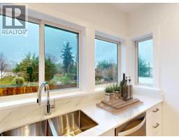 3pc Bathroom - C104-6900 Burnaby Street, Powell River, BC  Photo 9