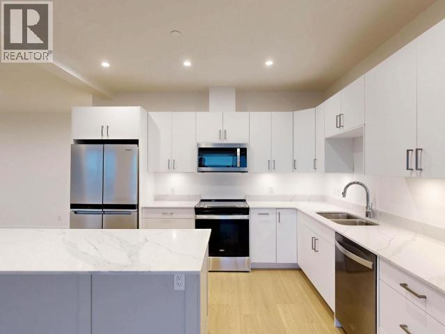 #C203 6900 BURNABY STREET - 11