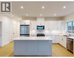 3pc Ensuite bath - C204-6900 Burnaby Street, Powell River, BC  Photo 9