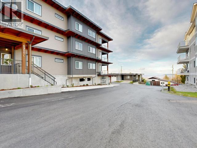 C204-6900 BURNABY STREET, Powell River