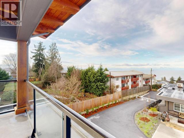 #C204 6900 BURNABY STREET - 3