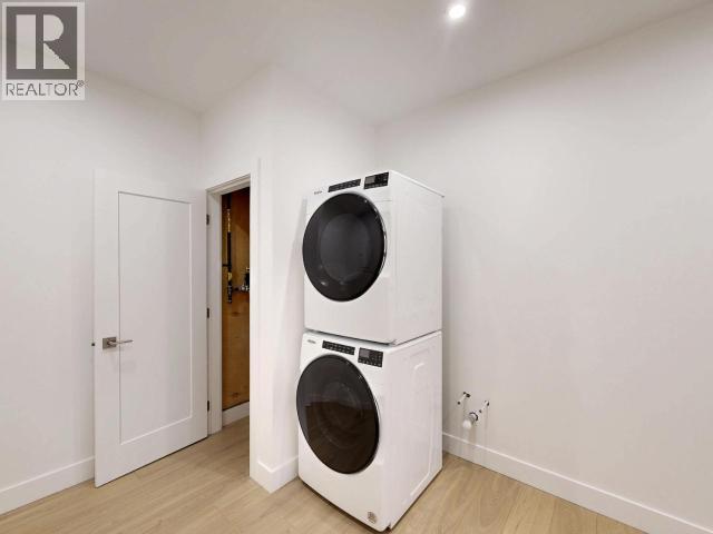 C204-6900 BURNABY STREET, Powell River