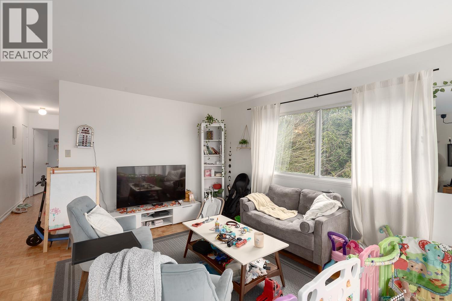 601 1930 MARINE DRIVE, West Vancouver