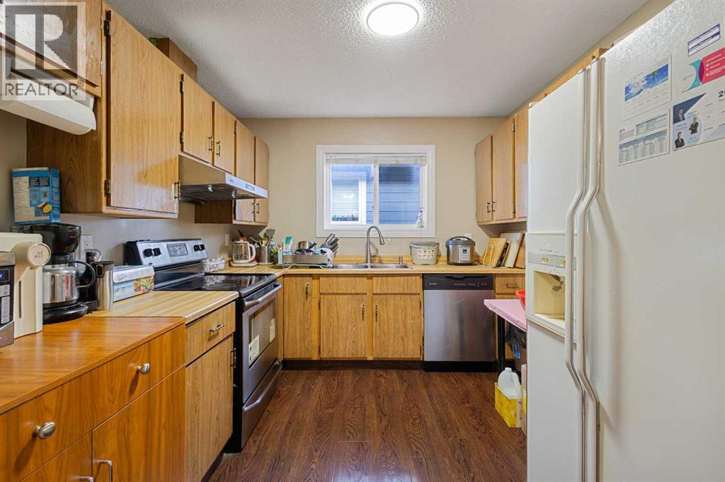 Single Family House for Sale in  Bedford Road NE Beddington Heights Calgary 