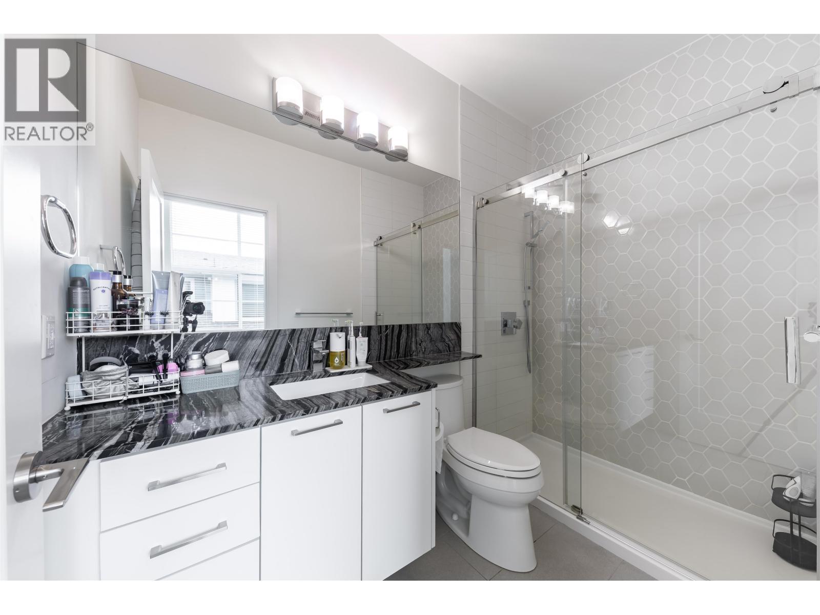 21 7168 LYNNWOOD DRIVE, Richmond