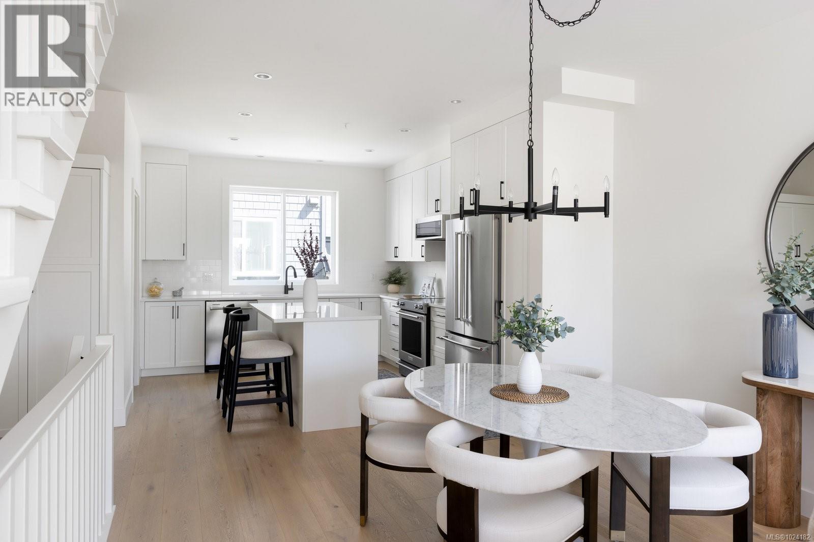 14 10145 Fifth St, Sidney