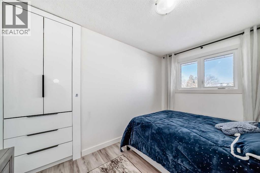 Single Family House Bungalow for Sale in  Pinecrest Crescent NE Pineridge Calgary 