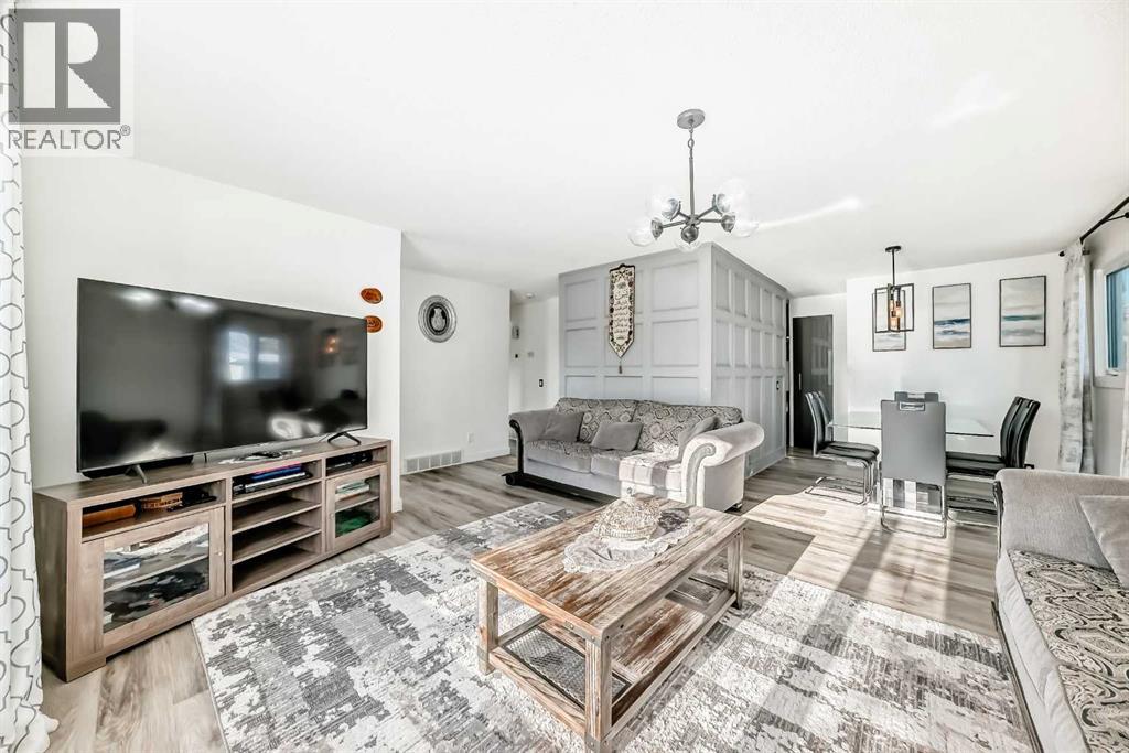 Single Family House Bungalow for Sale in  Pinecrest Crescent NE Pineridge Calgary 