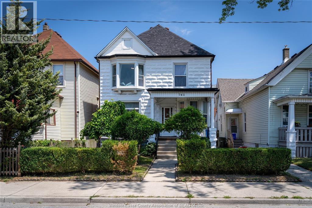 562 DOUGALL - 2
