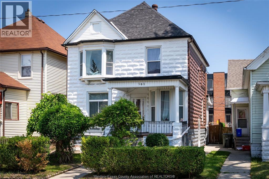 562 DOUGALL - 1