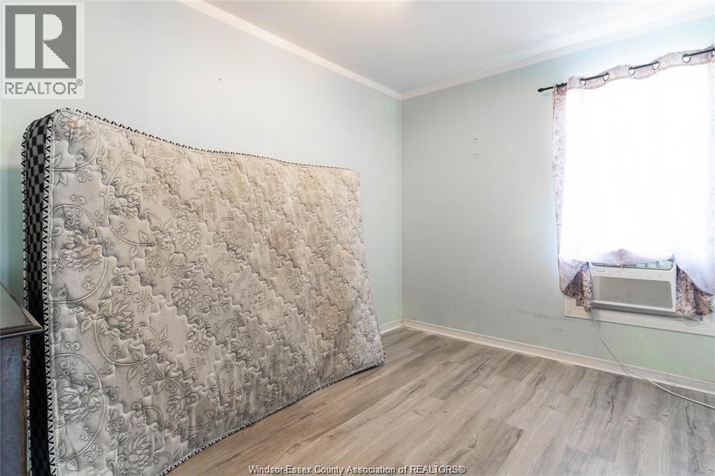 562 DOUGALL - 25