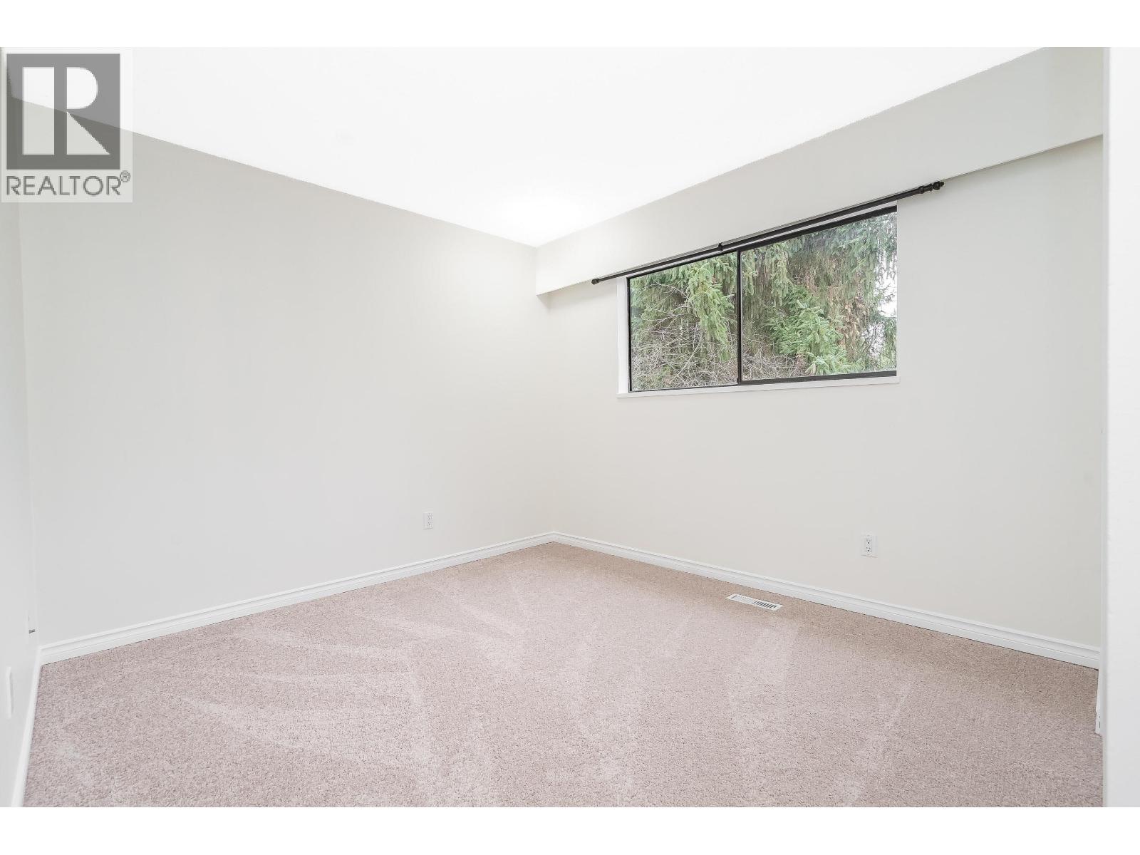 3924 VICTORIA PLACE, Port Coquitlam