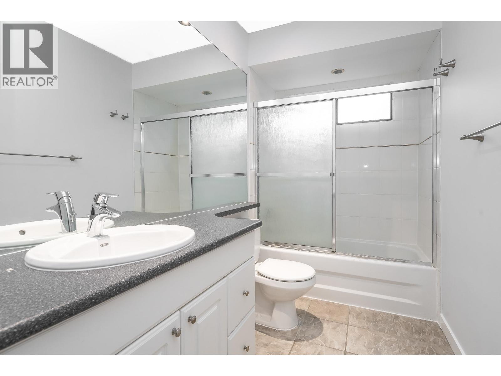 3924 VICTORIA PLACE, Port Coquitlam