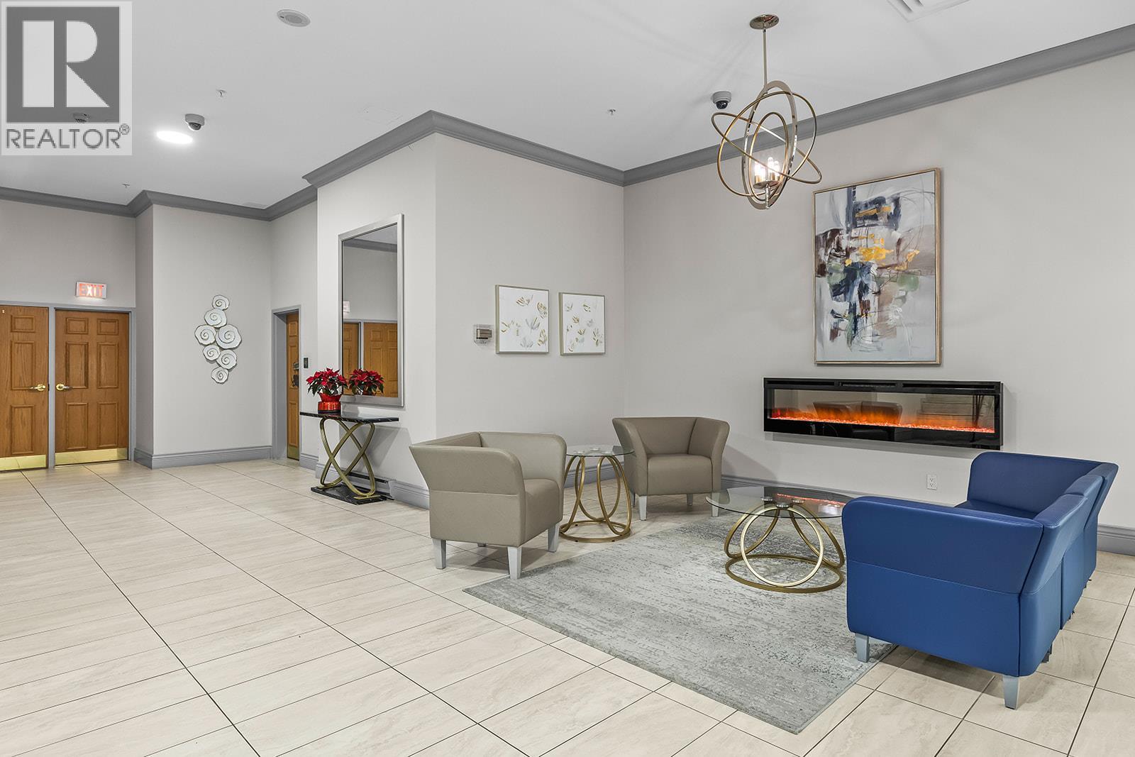 302 1160 Sunset Drive, Kelowna