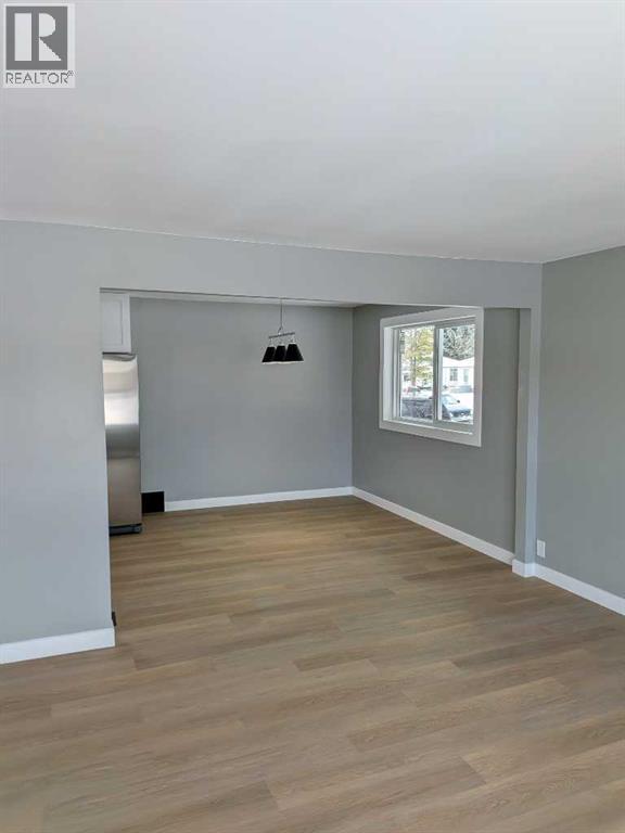 Single Family House Bungalow for Sale in   Avenue S Glendale Lethbridge 