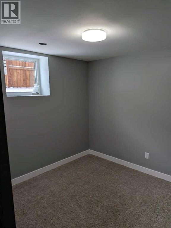 Single Family House Bungalow for Sale in   Avenue S Glendale Lethbridge 