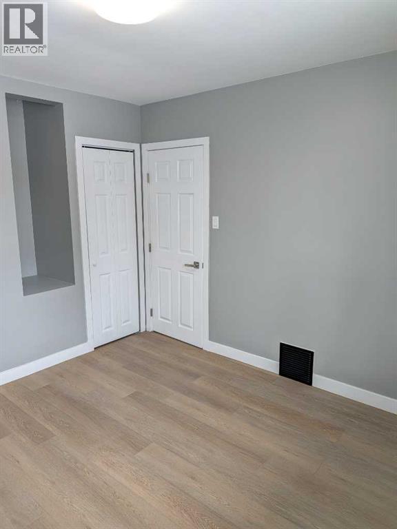 Single Family House Bungalow for Sale in   Avenue S Glendale Lethbridge 