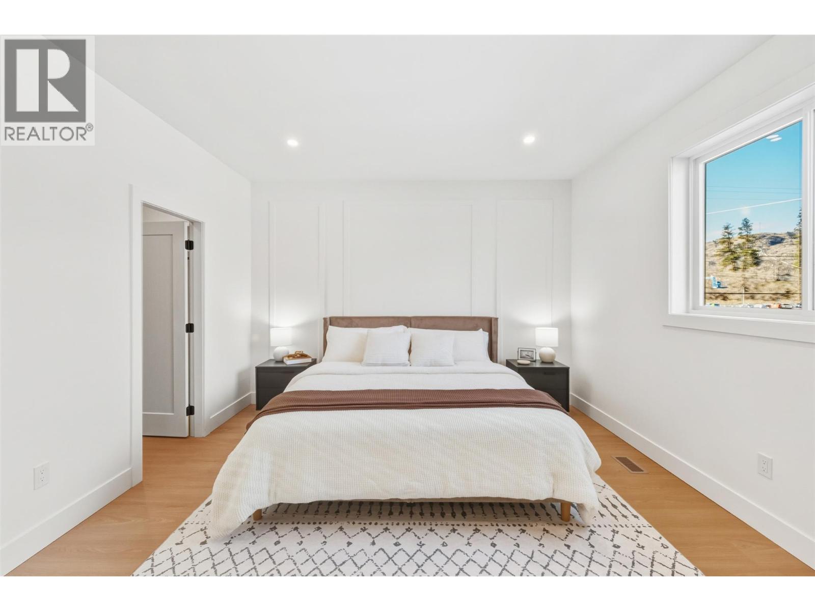 194 Maple Place Unit# 2, Oliver