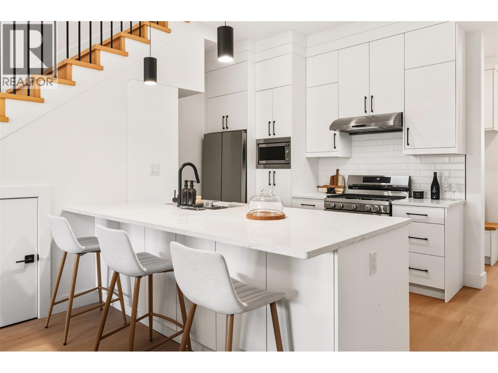 194 Maple Place Unit# 2, Oliver