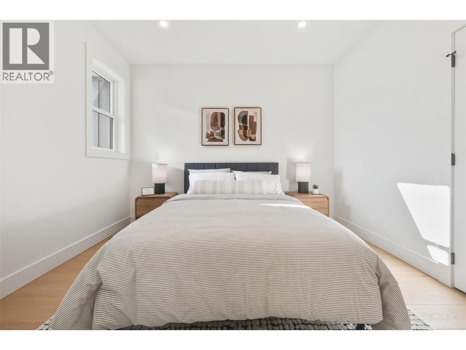 194 Maple Place Unit# 2, Oliver