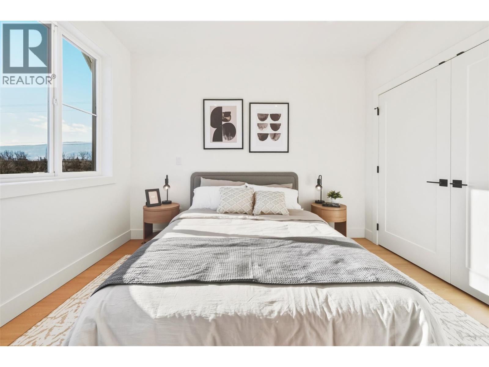 194 Maple Place Unit# 2, Oliver