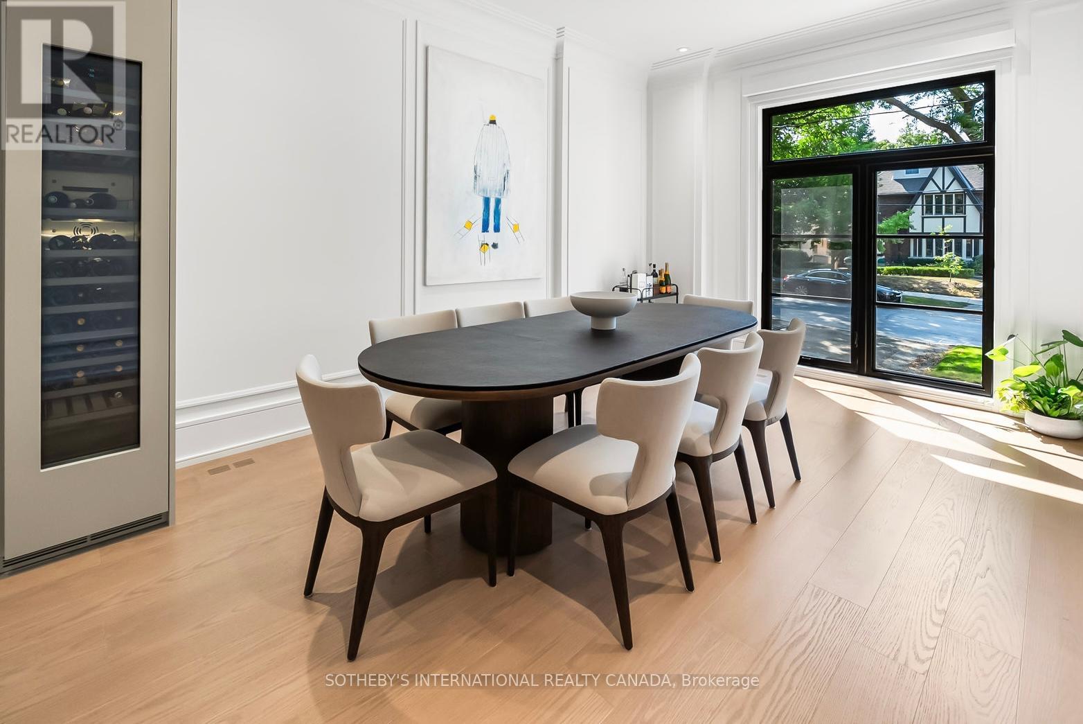 734 AVENUE ROAD - 8