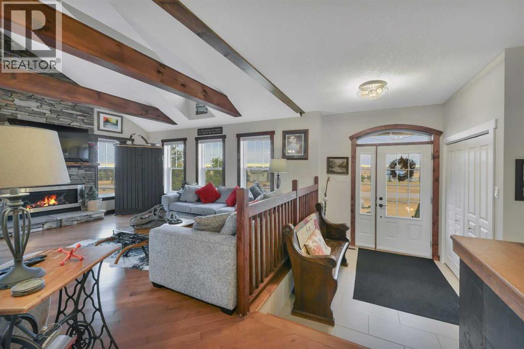 6118 Evergreen Close - Photo 4 of 48, Rimbey, Alberta