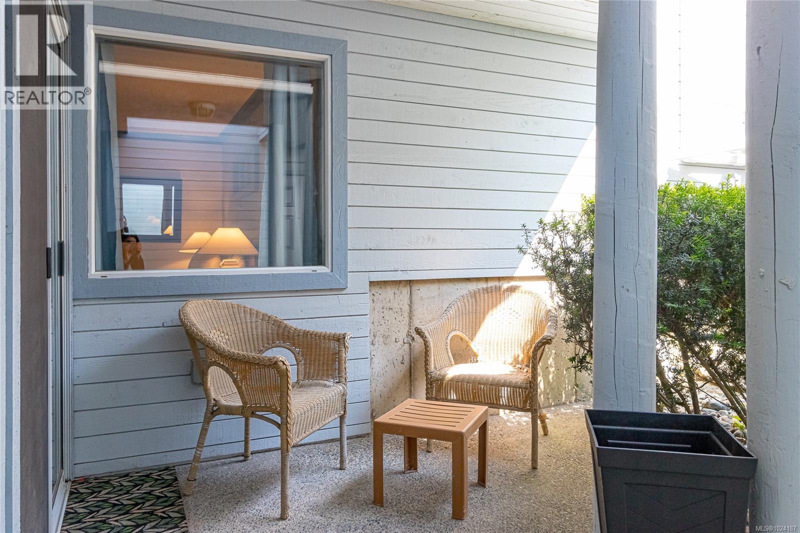 613 1600 Stroulger Rd, Nanoose Bay