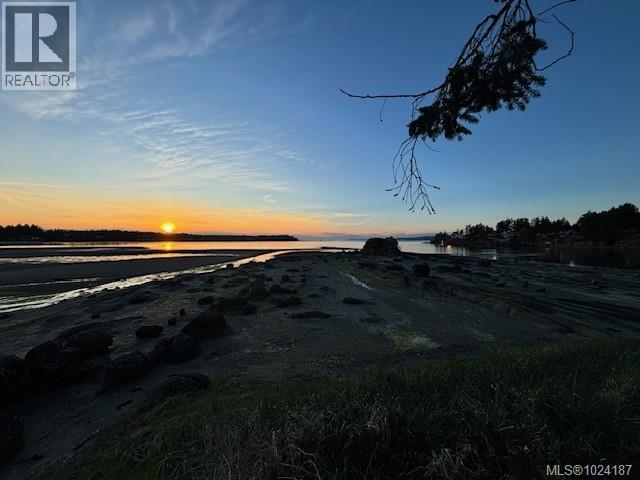 613 1600 Stroulger Rd, Nanoose Bay