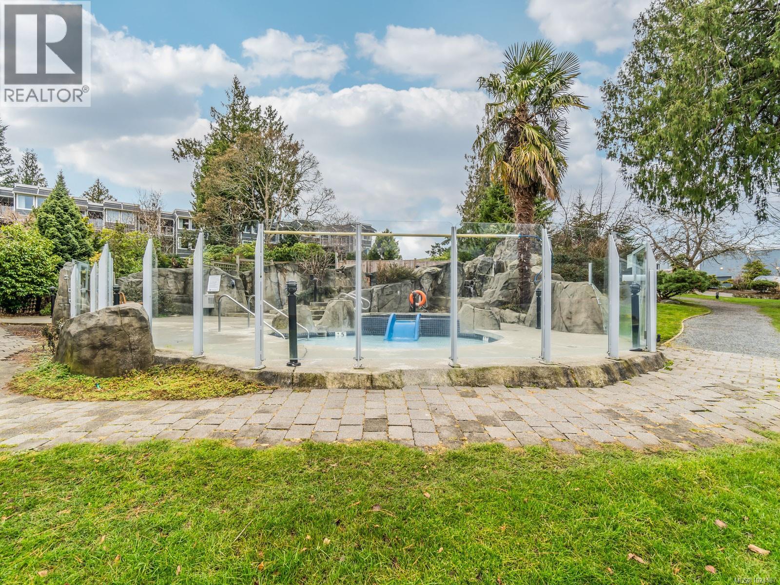 613 1600 Stroulger Rd, Nanoose Bay