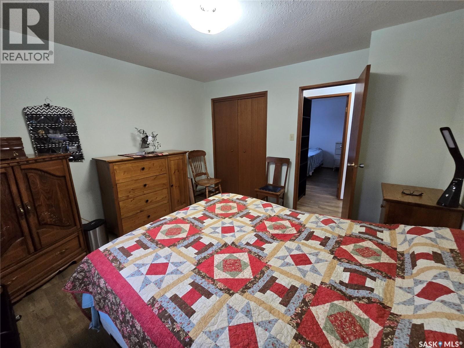 106 Alexander BAY - 25