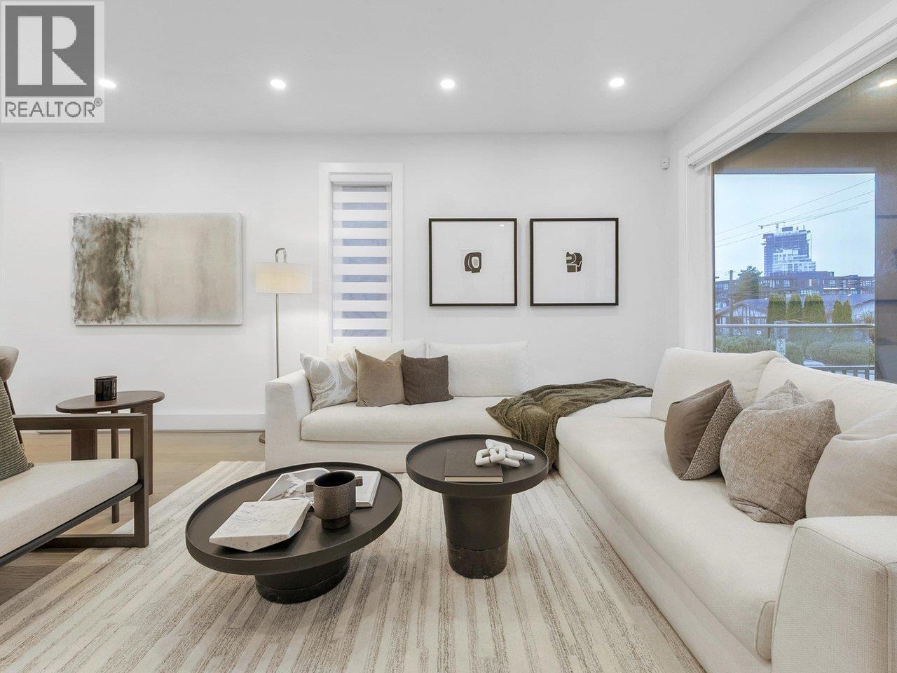 103 706 SMITH AVENUE, Coquitlam