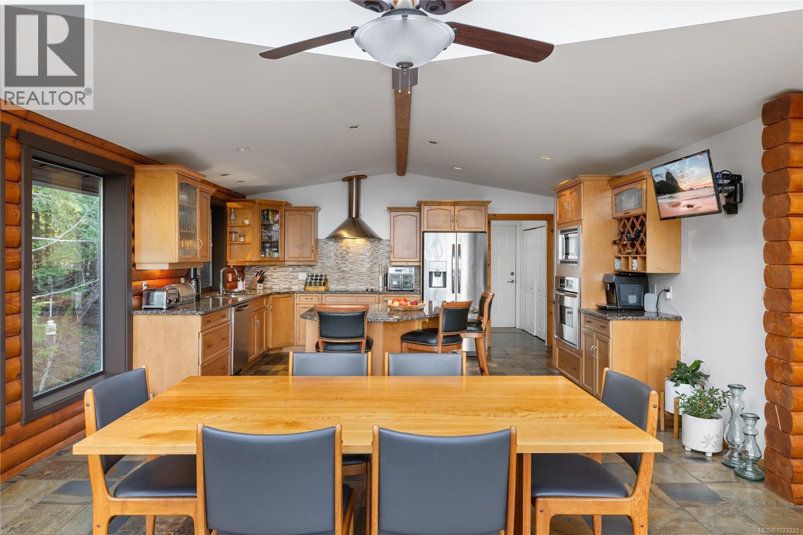 1685 Peligren Pl, Qualicum Beach