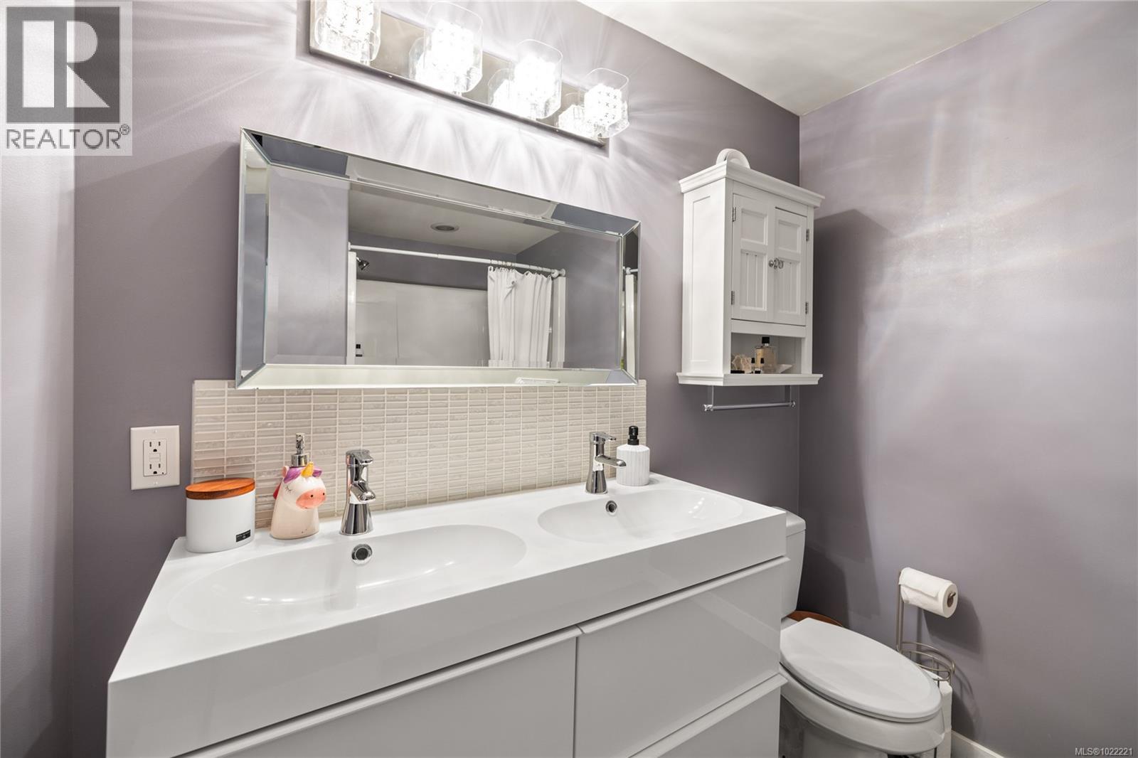 1685 Peligren Pl, Qualicum Beach