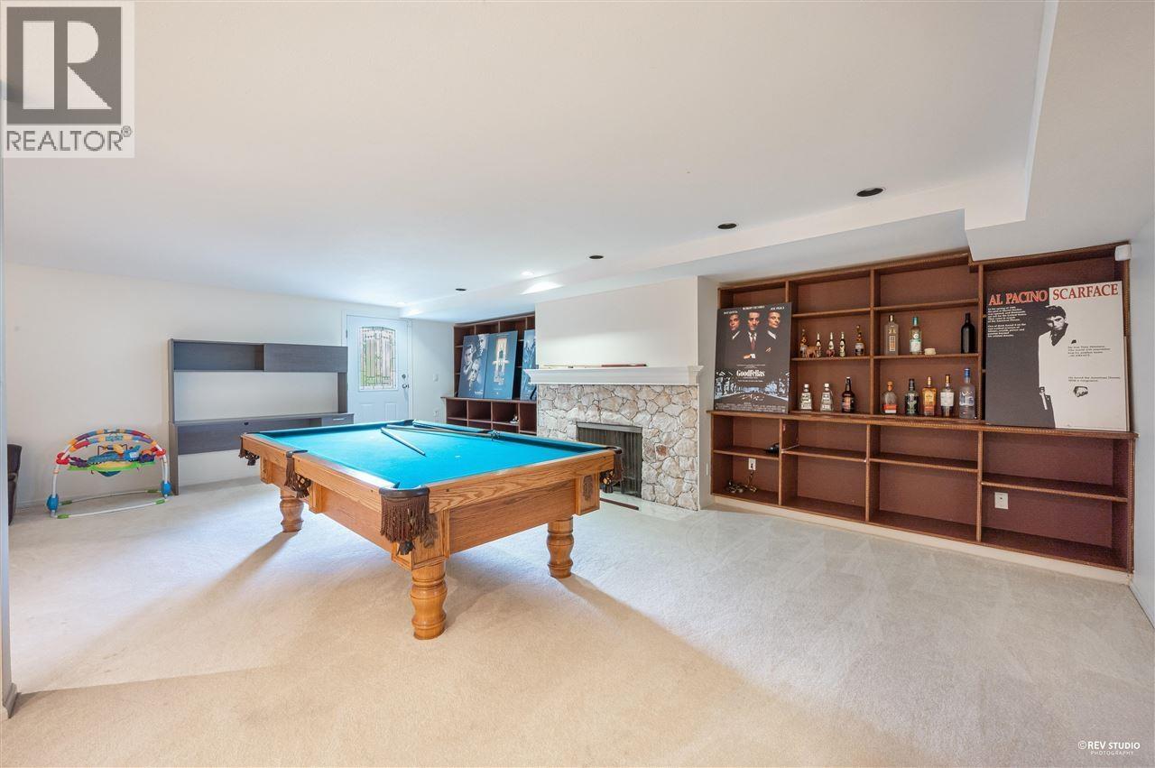 2585 WESTHILL WAY, West Vancouver