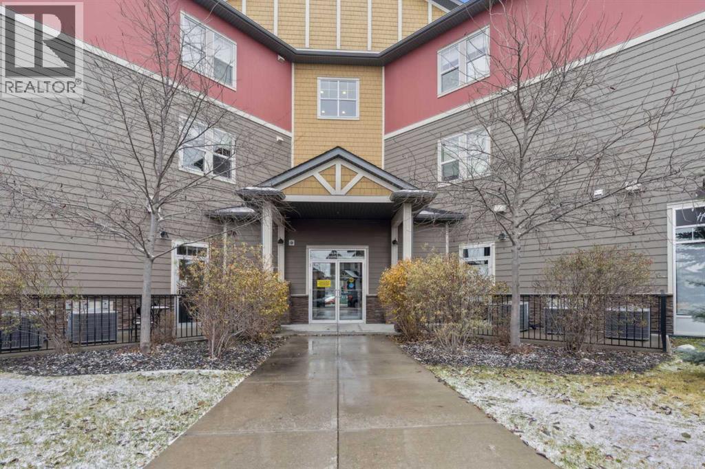 101 Sunset Drive, Cochrane