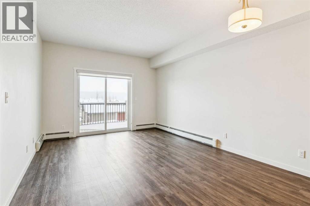 101 Sunset Drive, Cochrane